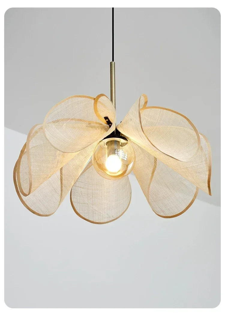 NOOR - Handgefertigte Blumenlampe aus Pflanzenfasern
