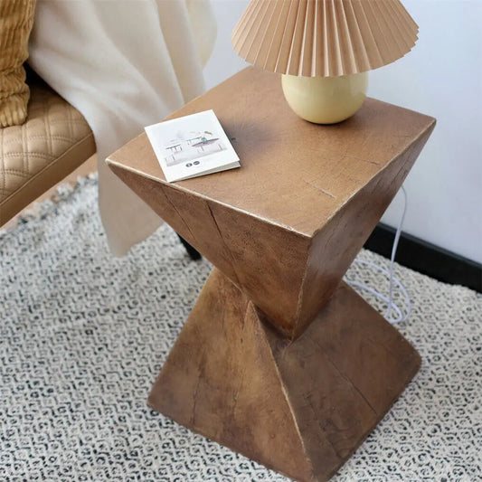 MUIR - Designer Beistelltisch und Hocker aus Leichtbeton