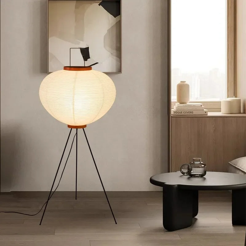 HILA - Designer Stehlampe aus Reispapier